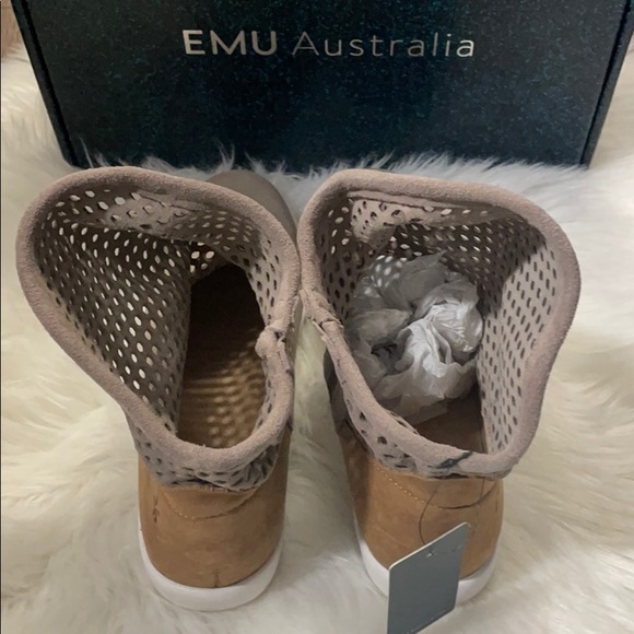 Emu - Picture 2 of 6